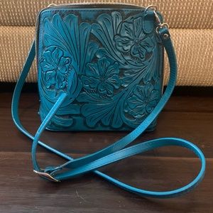 Runaway Luna turquoise  crossbody